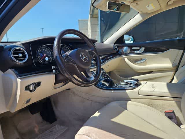 Thumbnail: 2017 Mercedes-Benz E-Class - 2