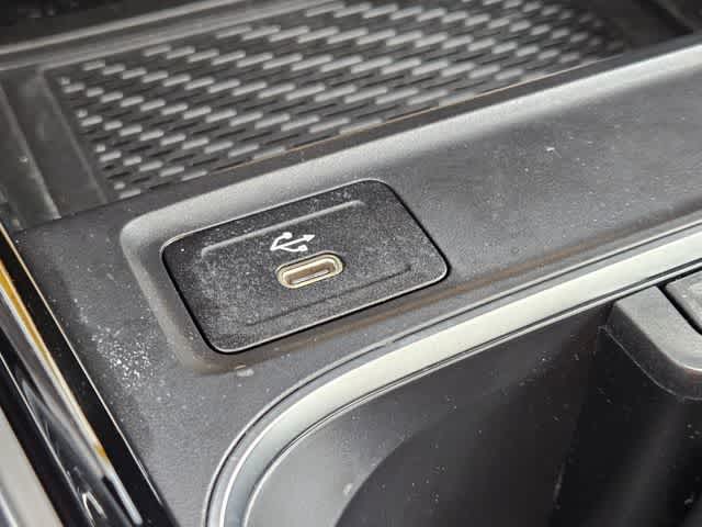 Thumbnail: 2026 Mercedes-Benz GLB - 29