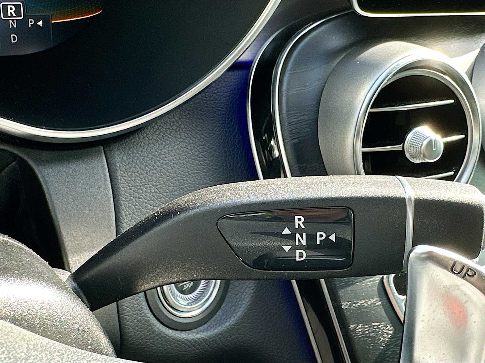 Thumbnail: 2022 Mercedes-Benz C-Class - 16