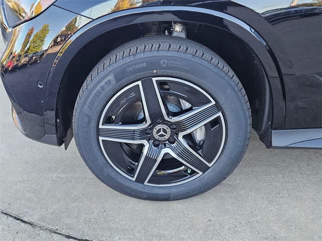 Thumbnail: 2026 Mercedes-Benz GLC - 12