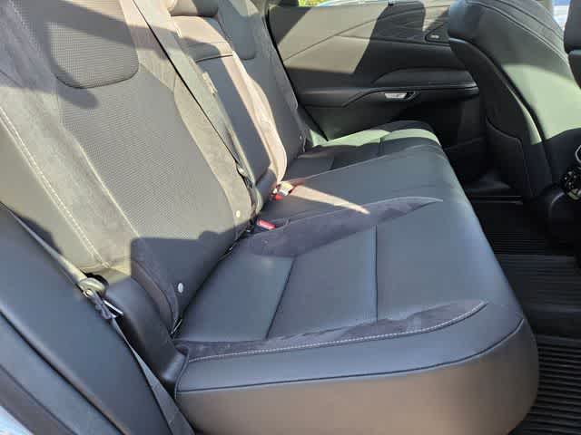 Thumbnail: 2023 Lexus RX - 21