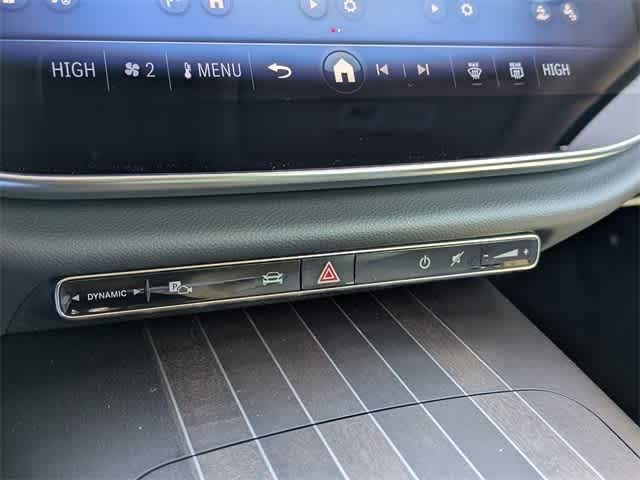 Thumbnail: 2025 Mercedes-Benz E-Class - 25