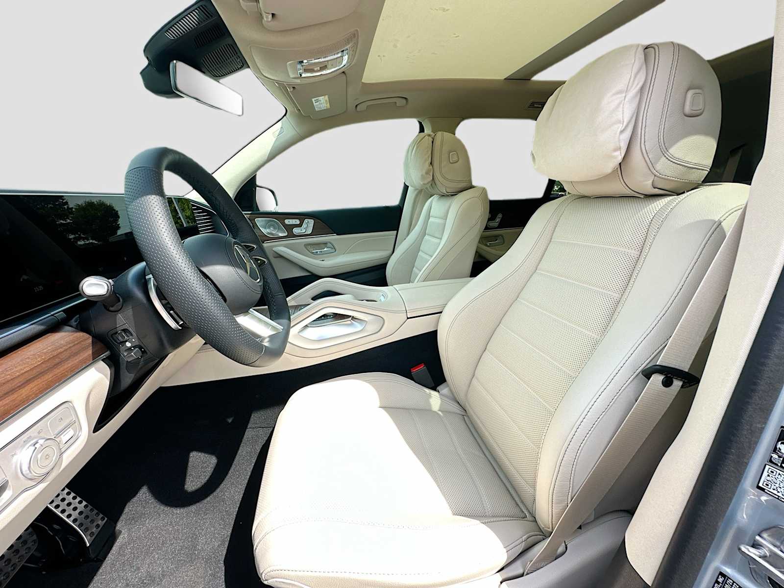 Thumbnail: 2026 Mercedes-Benz GLS - 22