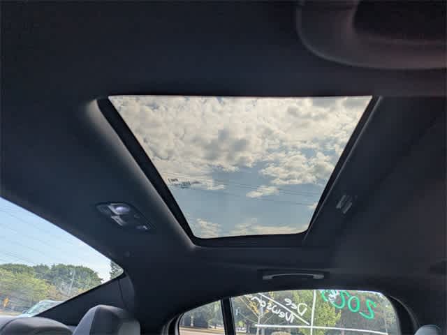 Thumbnail: 2023 Alfa Romeo Giulia - 20