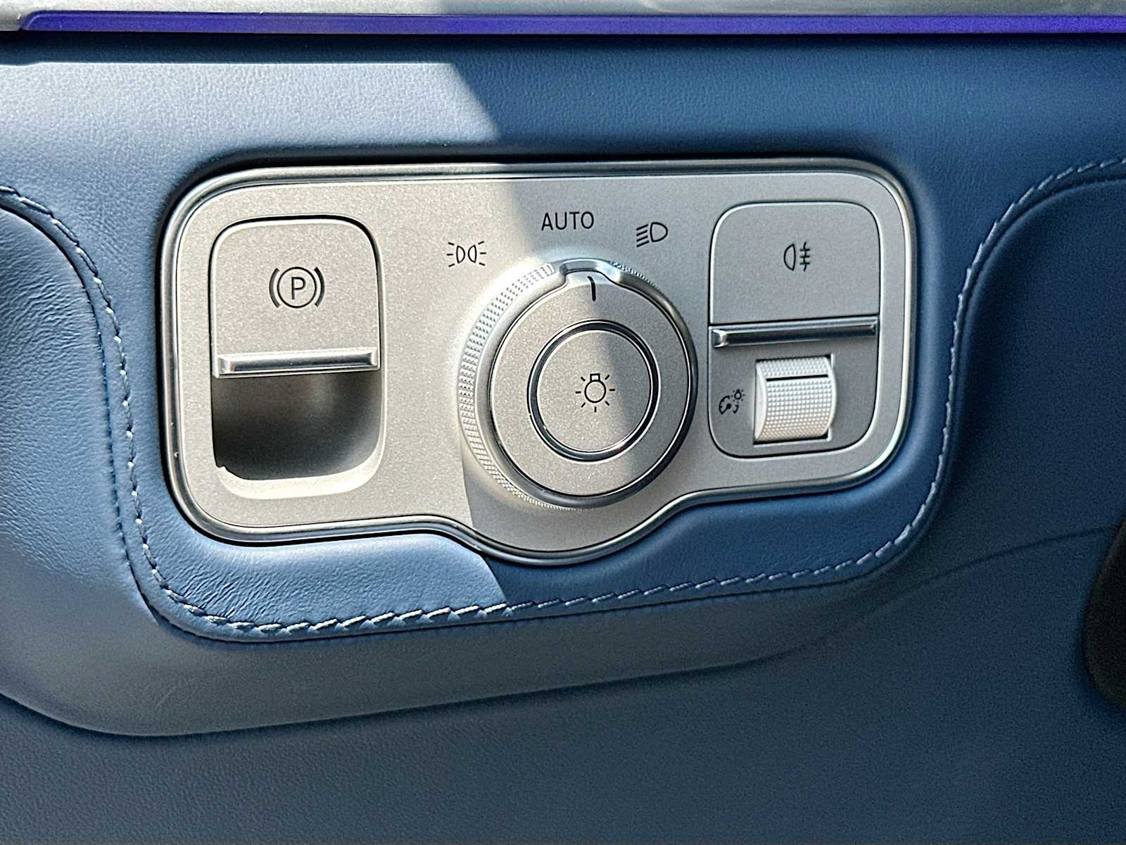 Thumbnail: 2026 Mercedes-Benz GL-Class - 10