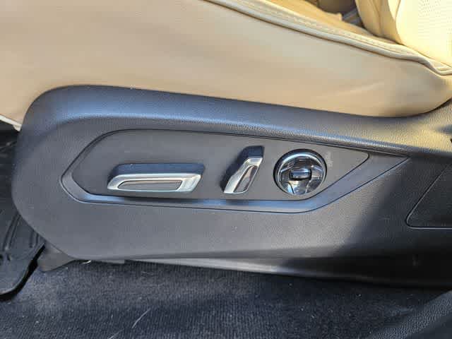 Thumbnail: 2022 Acura MDX - 15