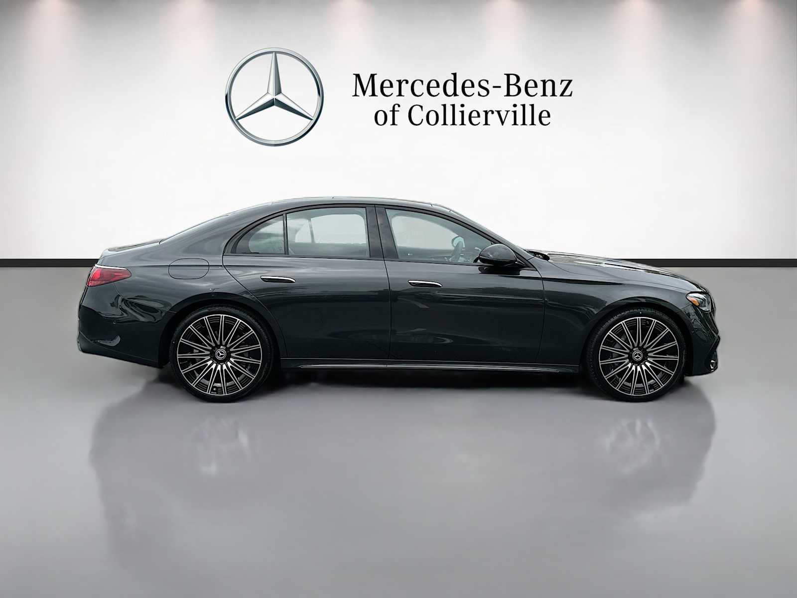 Thumbnail: 2026 Mercedes-Benz E-Class - 4