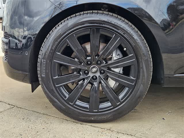 Thumbnail: 2025 Land Rover Range Rover - 12