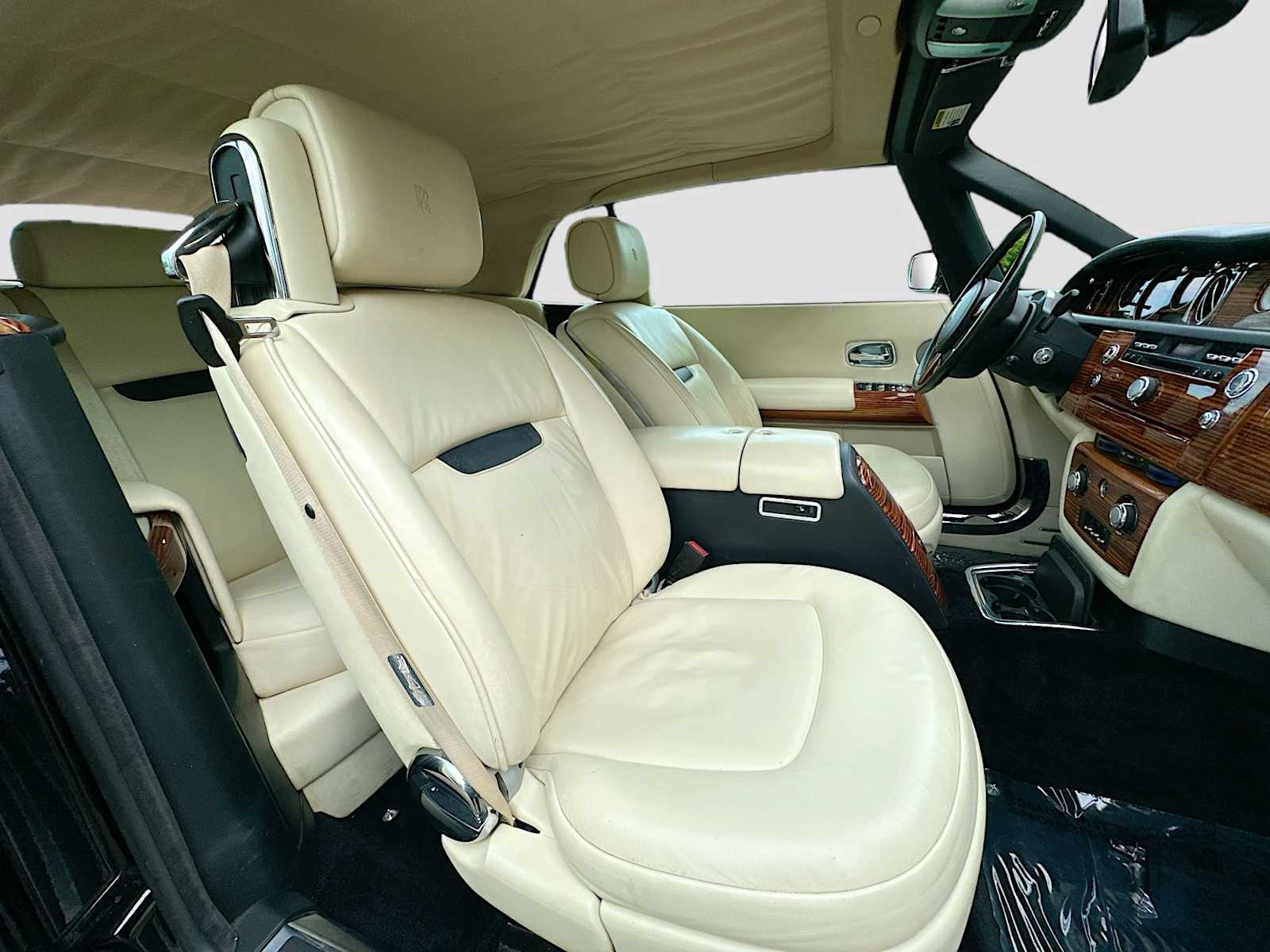 Thumbnail: 2009 Rolls-Royce Phantom - 26