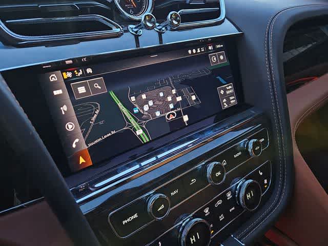 Thumbnail: 2023 Bentley Bentayga - 31