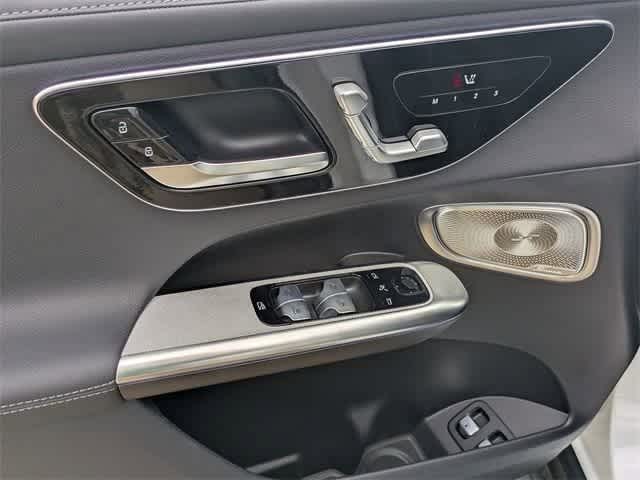 2025 Mercedes-Benz GLC 350 16