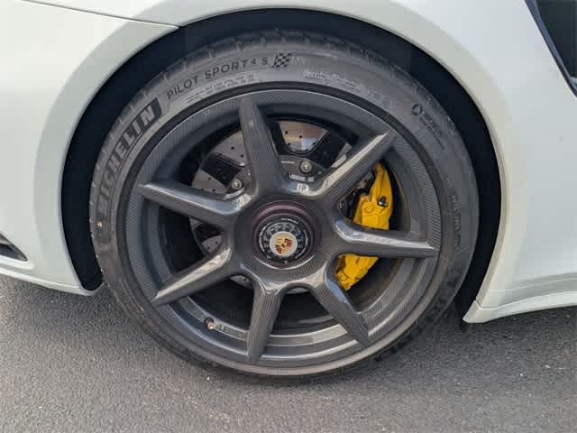 Thumbnail: 2015 Porsche 911 - 13