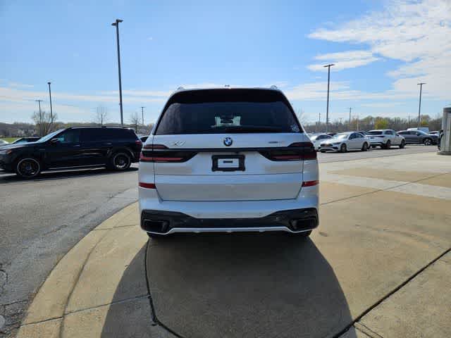 Thumbnail: 2024 BMW X7 - 8