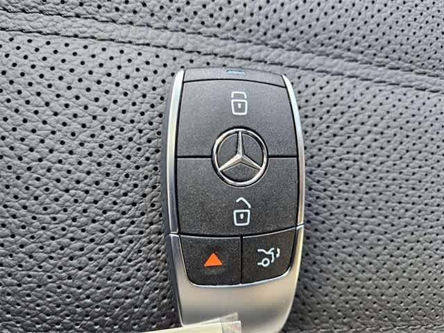 Thumbnail: 2026 Mercedes-Benz GLS - 35