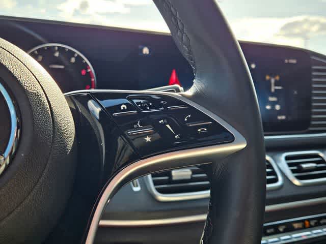 Thumbnail: 2025 Mercedes-Benz GLS - 25