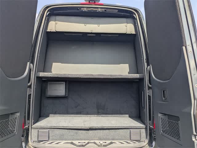 Thumbnail: 2024 Mercedes-Benz Sprinter - 31