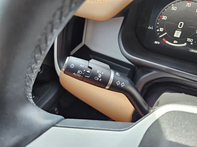 Thumbnail: 2025 Land Rover Defender - 29