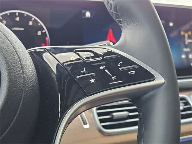 Thumbnail: 2026 Mercedes-Benz GLE - 26