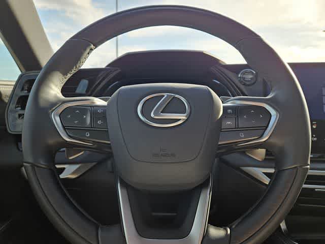 Thumbnail: 2023 Lexus RX - 24