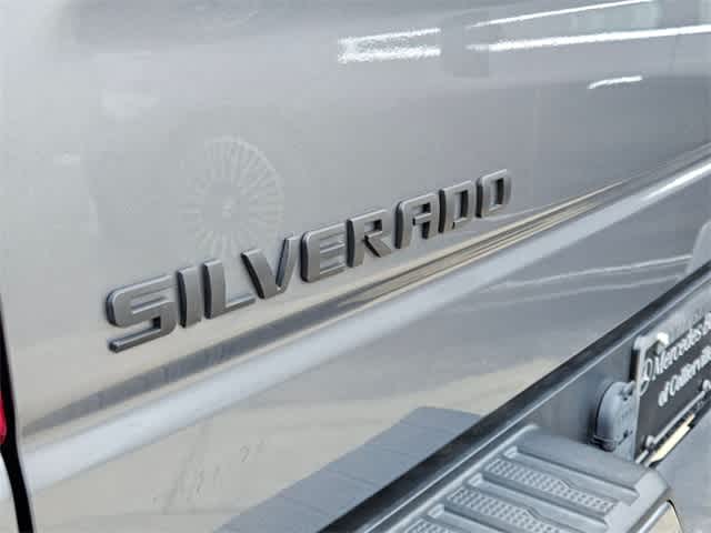 Thumbnail: 2022 Chevrolet Silverado 1500 - 12