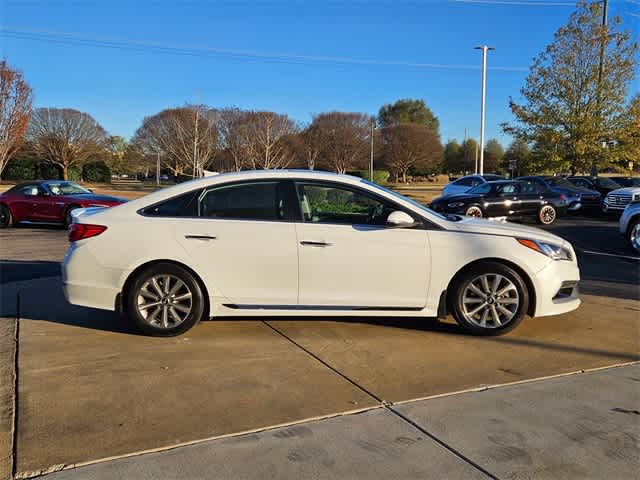 Thumbnail: 2017 Hyundai Sonata - 8