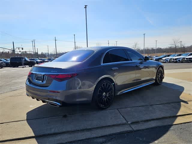 Thumbnail: 2023 Mercedes-Benz S-Class - 9