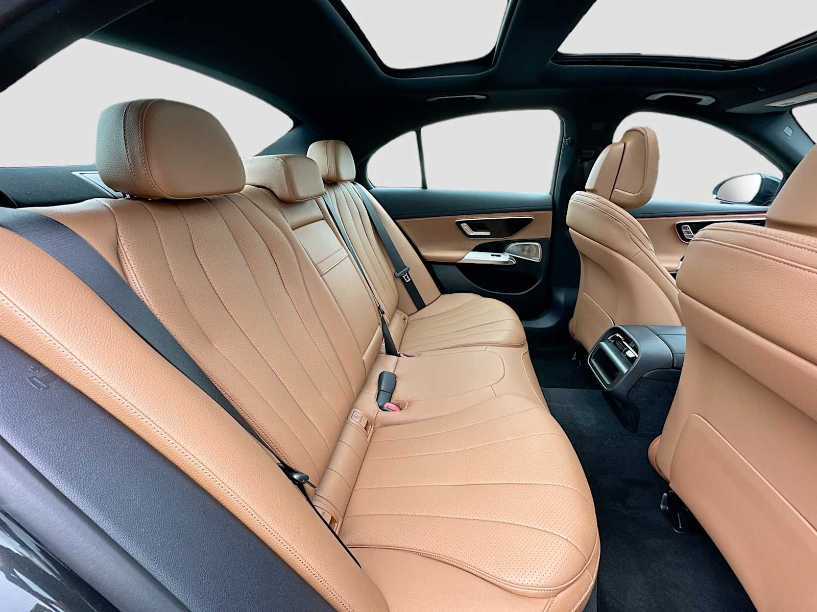 Thumbnail: 2026 Mercedes-Benz E-Class - 28