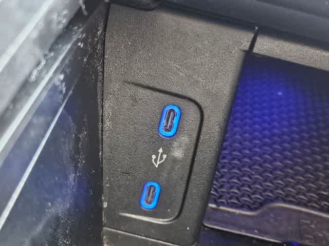 Thumbnail: 2023 Mercedes-Benz EQS - 31