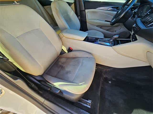 Thumbnail: 2019 Buick Regal - 20