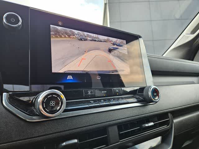 Thumbnail: 2024 Chevrolet Colorado - 27