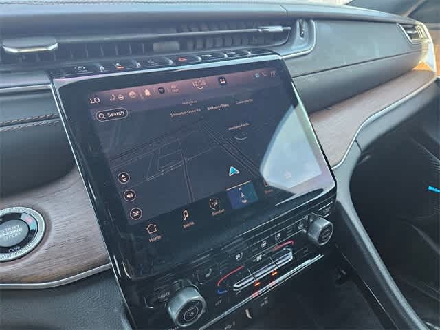 Thumbnail: 2022 Jeep Grand Cherokee - 31