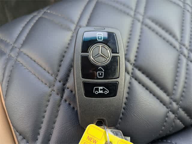 Thumbnail: 2024 Mercedes-Benz Sprinter - 32