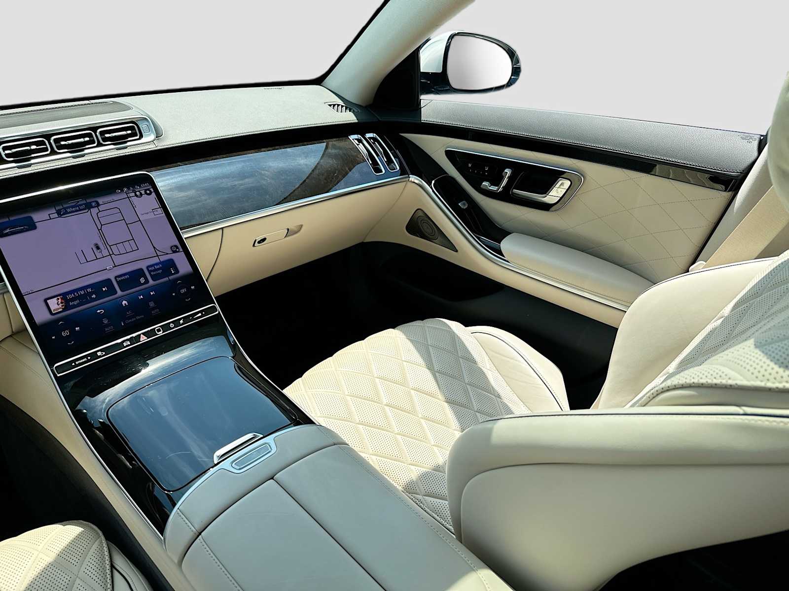 Thumbnail: 2023 Mercedes-Benz S-Class - 25