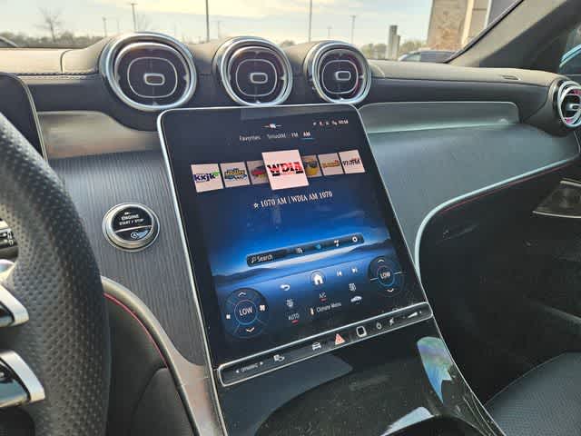 Thumbnail: 2025 Mercedes-Benz GLC - 32