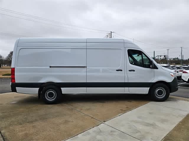 Thumbnail: 2026 Mercedes-Benz Sprinter - 9