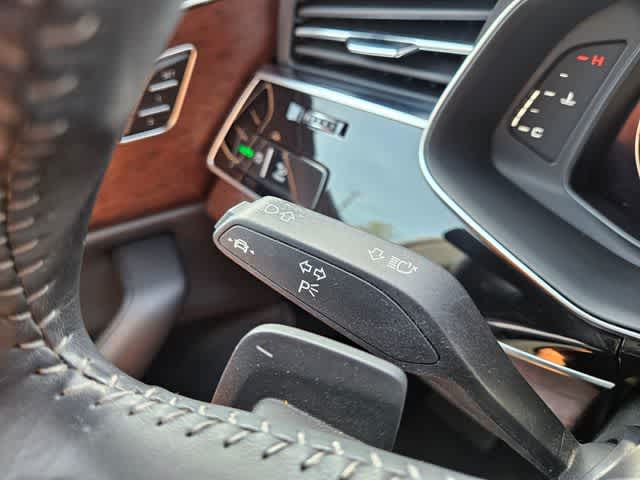 Thumbnail: 2019 Audi Q8 - 29