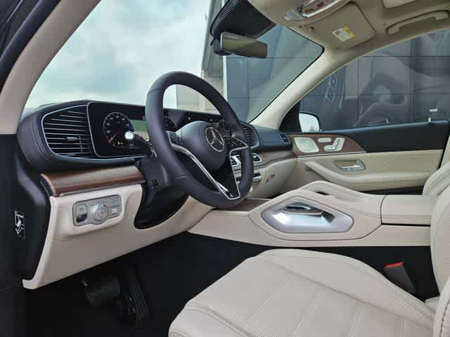 Thumbnail: 2026 Mercedes-Benz GLE - 2