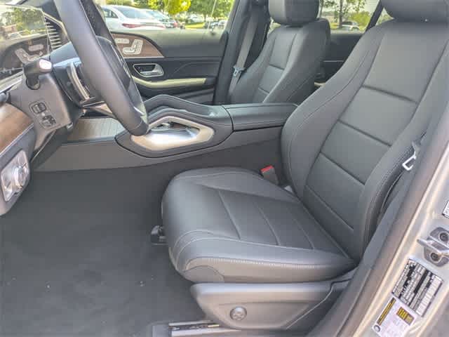 Thumbnail: 2025 Mercedes-Benz GLS - 15