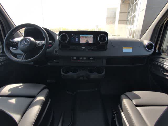 Thumbnail: 2026 Mercedes-Benz Sprinter - 14