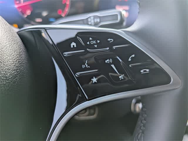 Thumbnail: 2025 Mercedes-Benz GLE - 25