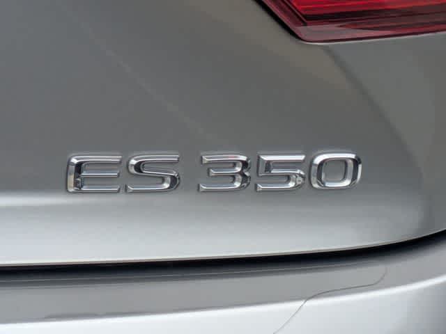 Thumbnail: 2016 Lexus ES - 12