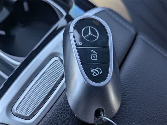 Thumbnail: 2022 Mercedes-Benz S-Class - 33