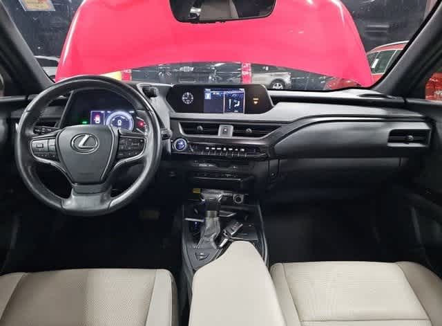 Thumbnail: 2022 Lexus UX - 3