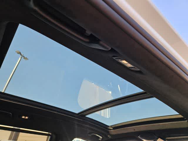 Thumbnail: 2025 BMW X7 - 22