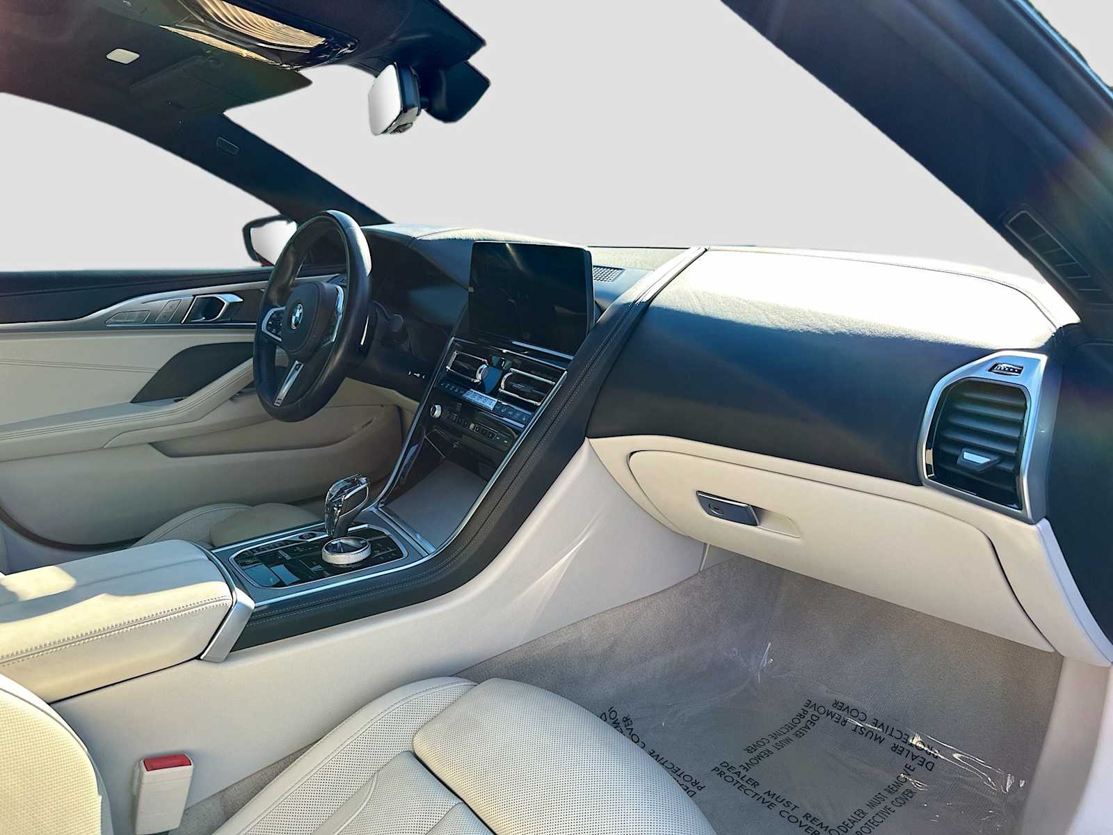 Thumbnail: 2024 BMW 8 Series - 31