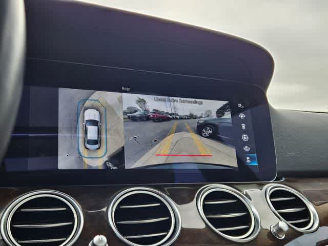 Thumbnail: 2022 Mercedes-Benz E-Class - 29