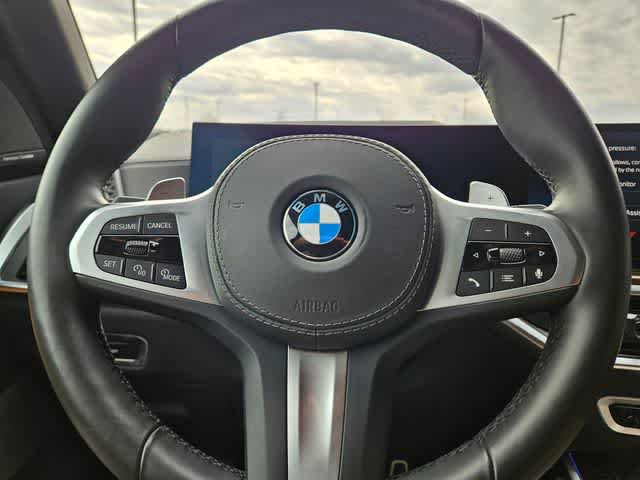 Thumbnail: 2026 BMW X7 - 24