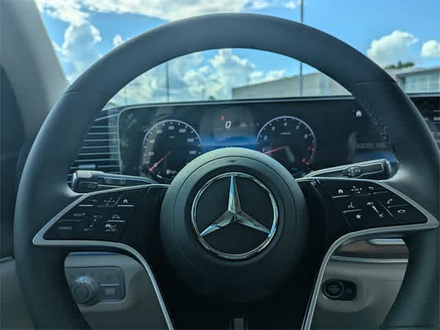 Thumbnail: 2025 Mercedes-Benz GLE - 23