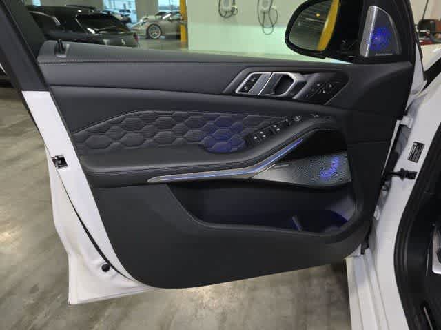 Thumbnail: 2025 BMW X5 - 11