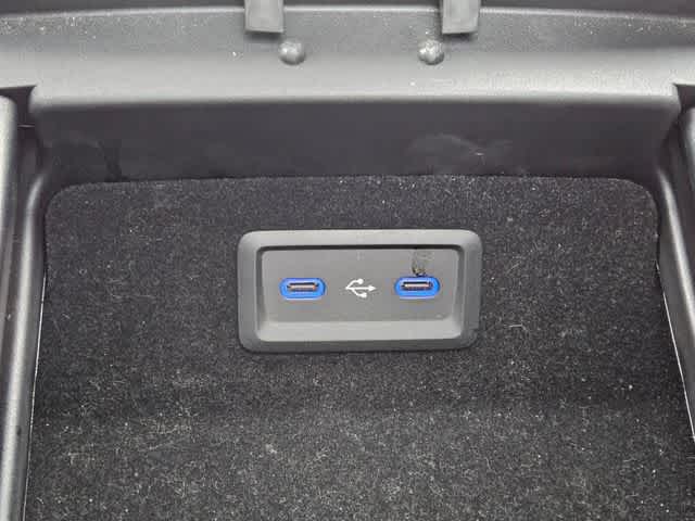 Thumbnail: 2024 Mercedes-Benz S-Class - 33